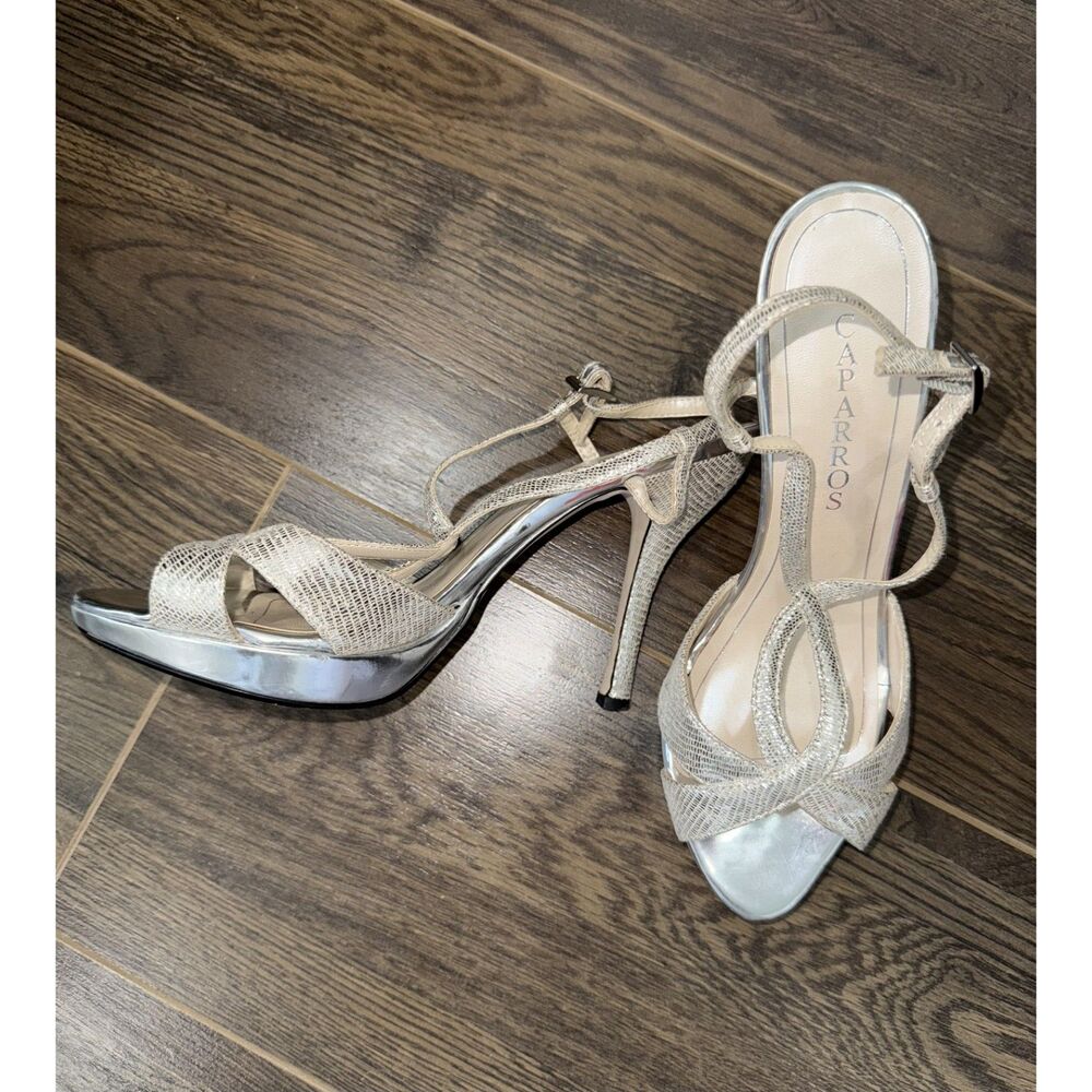 Caparros Silver Heels Women Size 9.5B Strappy Open Toe !